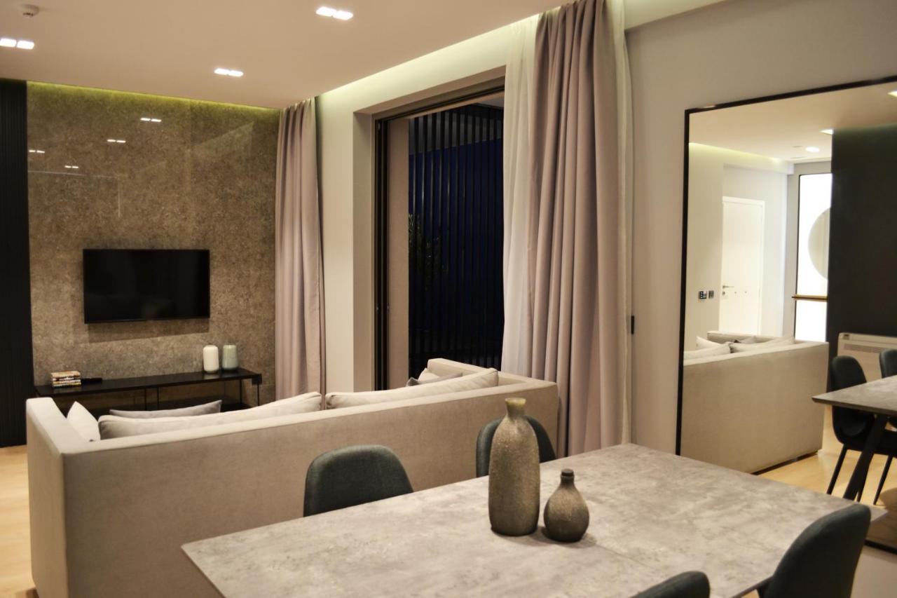 Artnest Luxury & 4* Sarandë