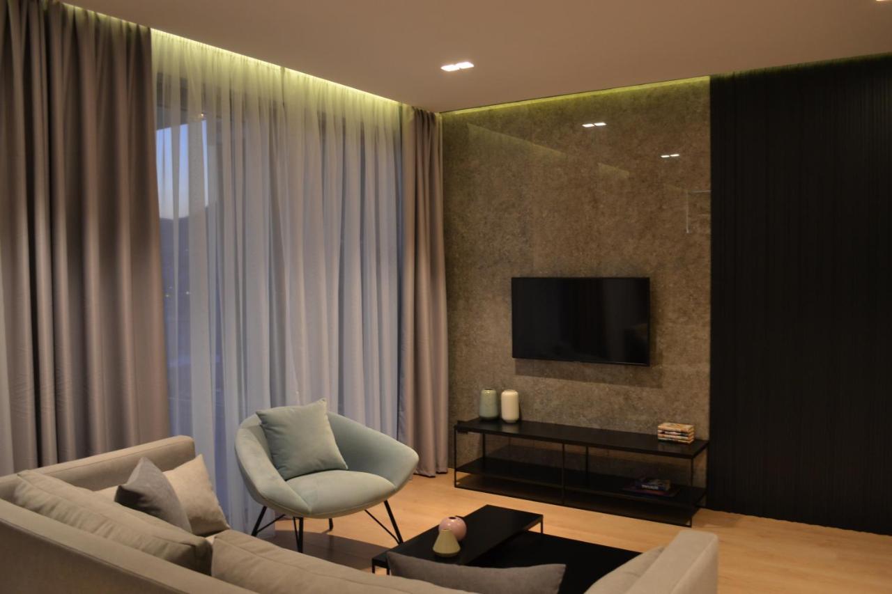 Artnest Luxury &