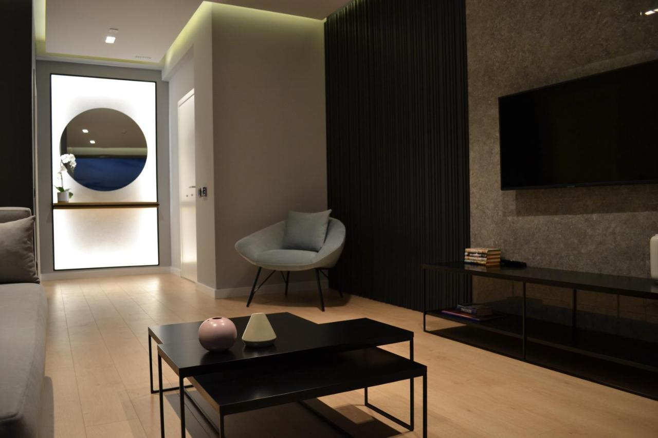 Artnest Luxury & 4* Sarandë